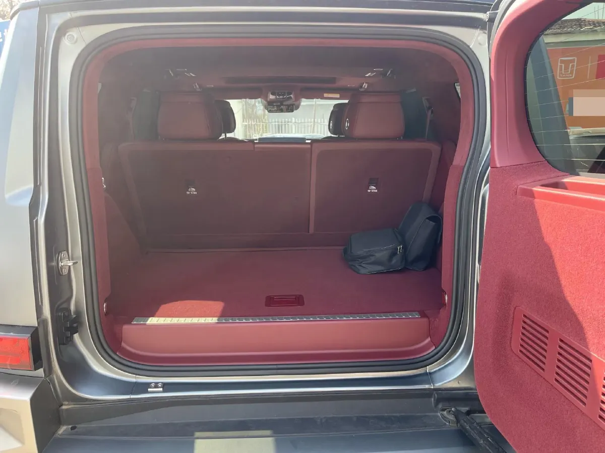 2024 Tank 700 3.0T 360HP V6 9AT PHEV 37.1KWH,autocango,china used car exporter,china ev exporter,chinese used car exporter,chinese used ev exporter