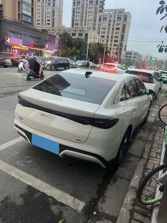 2025 BYD Seal06 BEV,autocango,china used car exporter,china ev exporter,chinese used car exporter,chinese used ev exporter