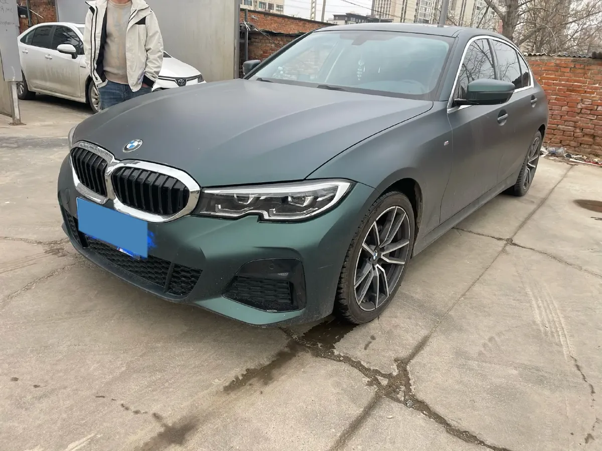 2022 BMW 3 Series 2.0T 156HP L4 8AT,autocango,china used car exporter,china ev exporter,chinese used car exporter,chinese used ev exporter