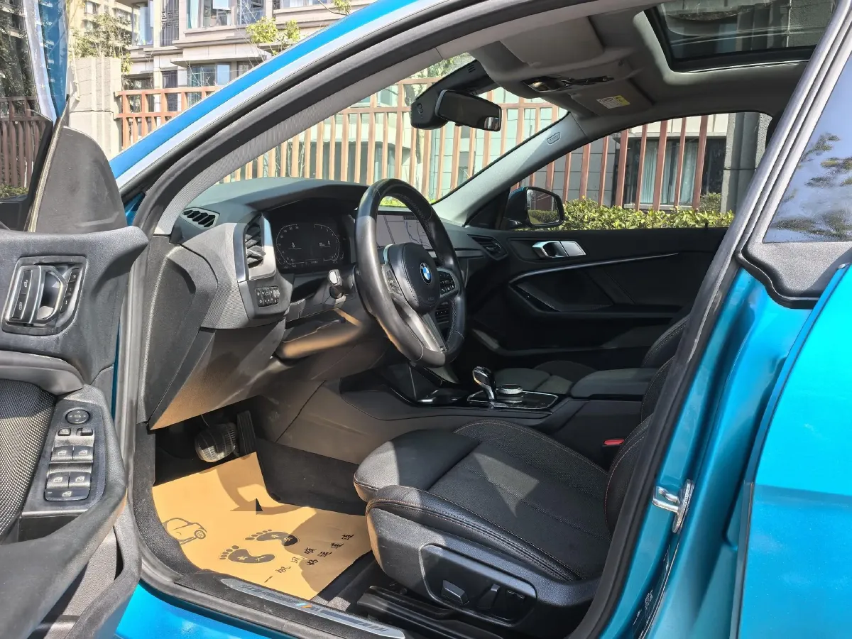 2021 BMW 2 Series 2.0T 192HP L4 7DCT,autocango,china used car exporter,china ev exporter,chinese used car exporter,chinese used ev exporter