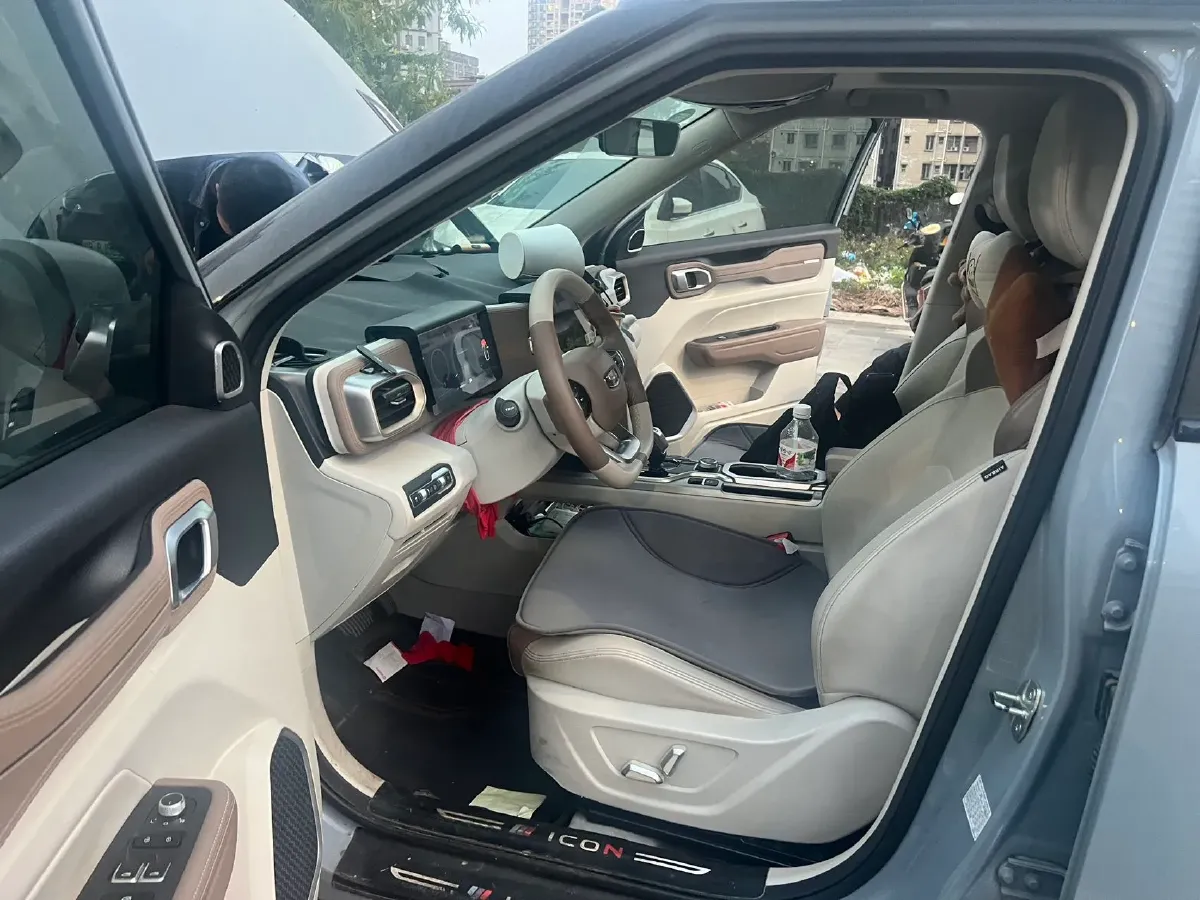 2020 Geely ICON 1.5T 177HP L3 7DCT,autocango,china used car exporter,china ev exporter,chinese used car exporter,chinese used ev exporter