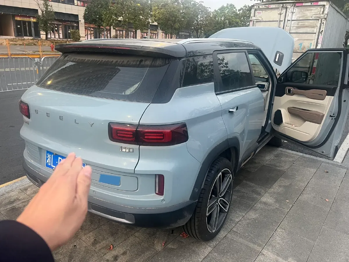 2020 Geely ICON 1.5T 177HP L3 7DCT,autocango,china used car exporter,china ev exporter,chinese used car exporter,chinese used ev exporter