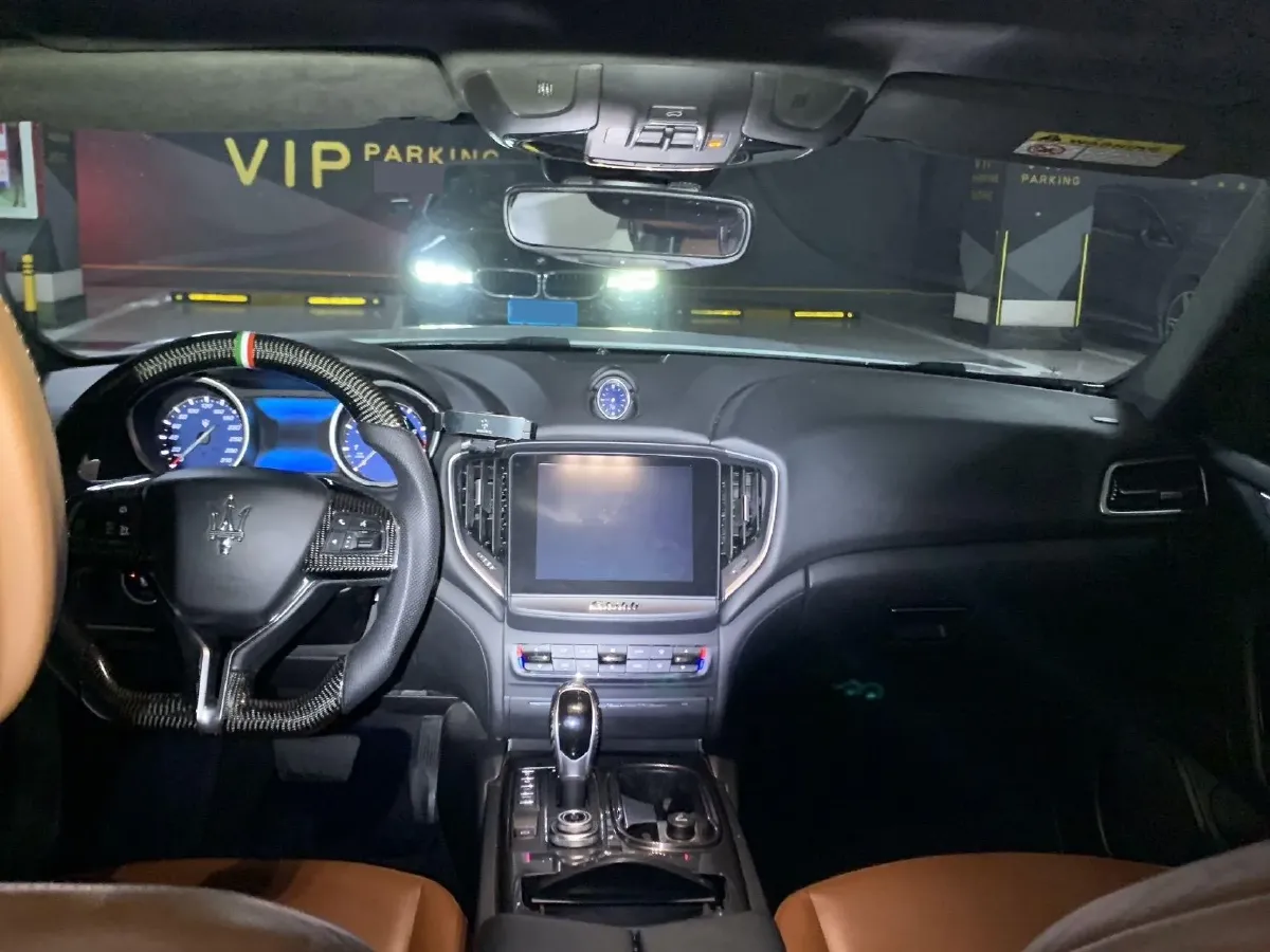 2017 Maserati Ghibli 3.0T 350HP V6 8AT,autocango,china used car exporter,china ev exporter,chinese used car exporter,chinese used ev exporter