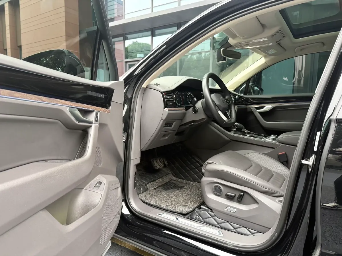 2016 Hyundai Elantra 1.6L 128HP L4 6AT,autocango,china used car exporter,china ev exporter,chinese used car exporter,chinese used ev exporter