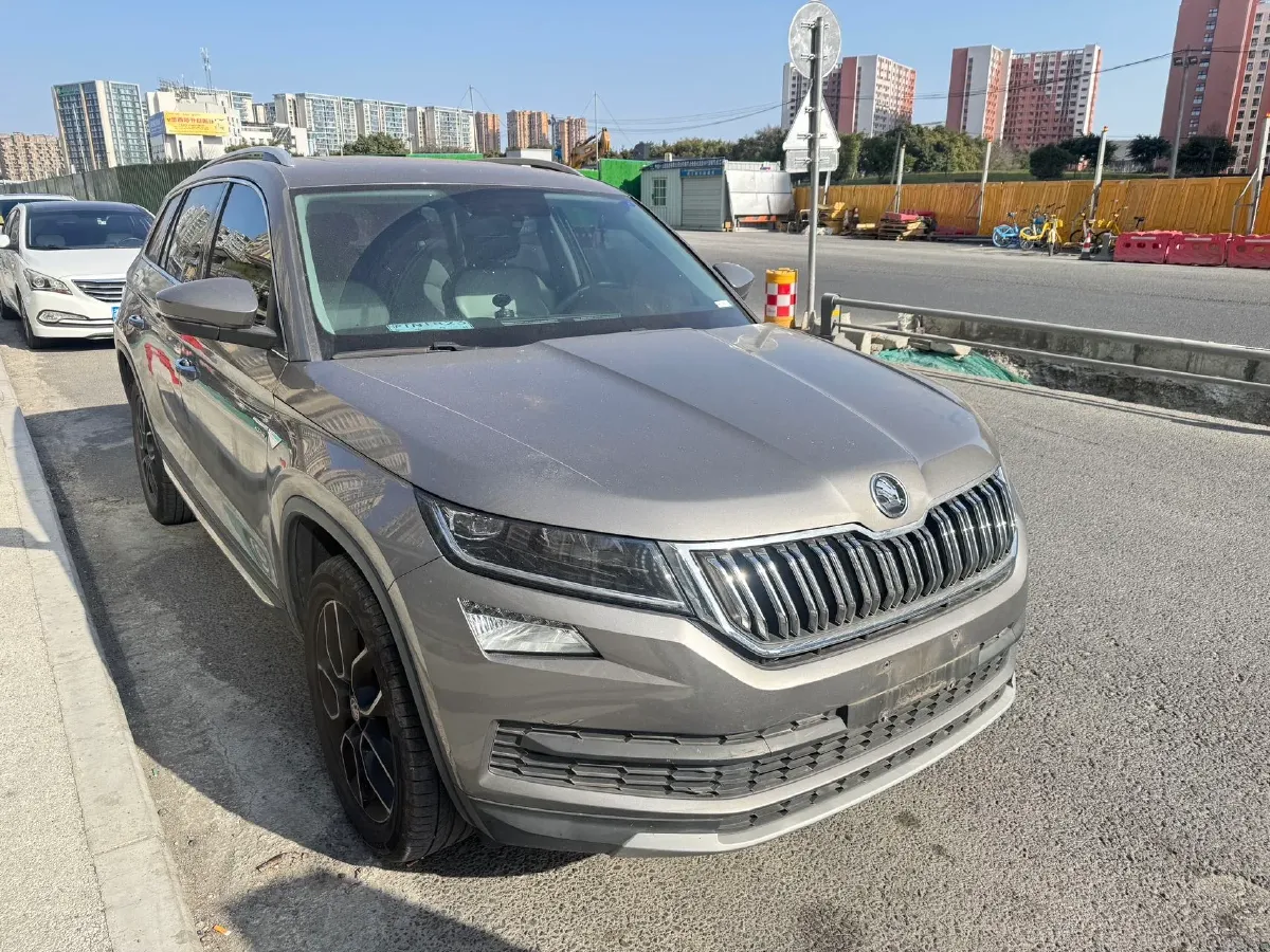 2018 Skoda Kodiak 1.8T 180HP L4 7DCT,autocango,china used car exporter,china ev exporter,chinese used car exporter,chinese used ev exporter