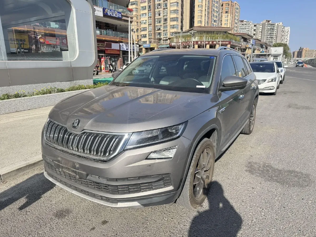 2018 Skoda Kodiak 1.8T 180HP L4 7DCT,autocango,china used car exporter,china ev exporter,chinese used car exporter,chinese used ev exporter