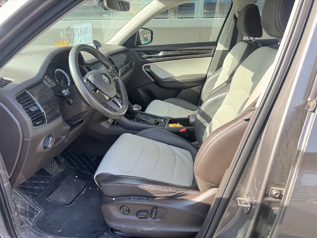 2018 Skoda Kodiak 1.8T 180HP L4 7DCT,autocango,china used car exporter,china ev exporter,chinese used car exporter,chinese used ev exporter