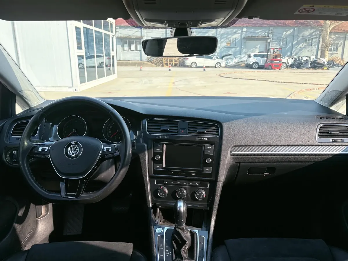 2018 Volkswagen Golf 1.4T 131HP L4 7DCT,autocango,china used car exporter,china ev exporter,chinese used car exporter,chinese used ev exporter