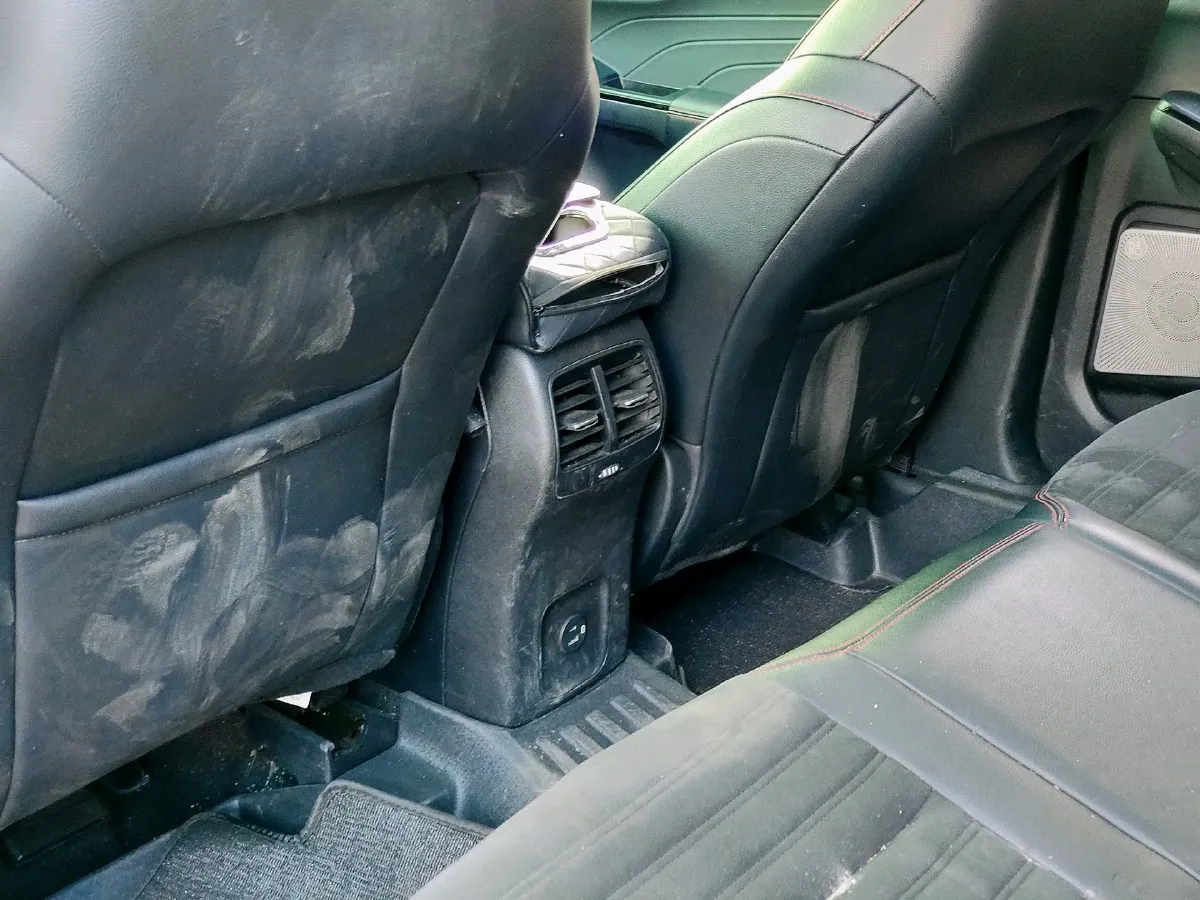 2020 Ford Escape 2.0T 248HP L4 8AT,autocango,china used car exporter,china ev exporter,chinese used car exporter,chinese used ev exporter