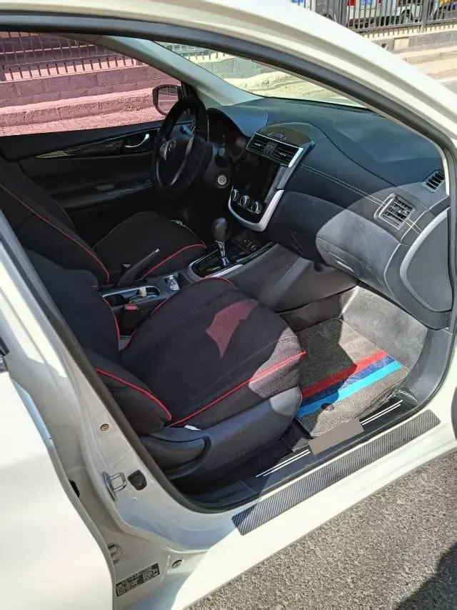 2021 Nissan Tiida 1.6L 122HP L4 CVT,autocango,china used car exporter,china ev exporter,chinese used car exporter,chinese used ev exporter