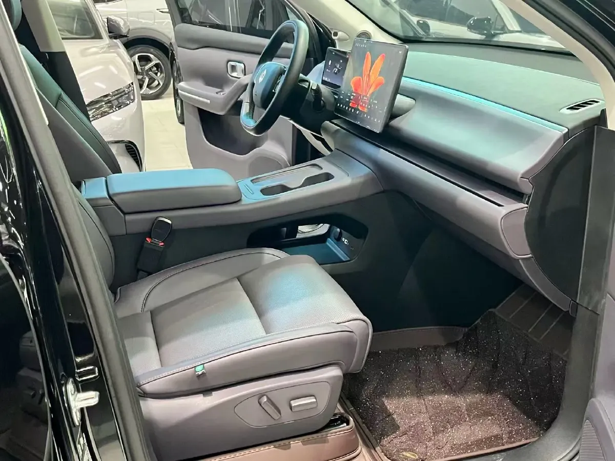 2024 Leapmotor C10 BEV 69.9KWH,autocango,china used car exporter,china ev exporter,chinese used car exporter,chinese used ev exporter