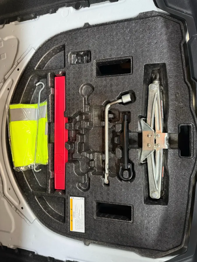 2021 Toyota Corolla 1.5L 121HP L3 CVT,autocango,china used car exporter,china ev exporter,chinese used car exporter,chinese used ev exporter