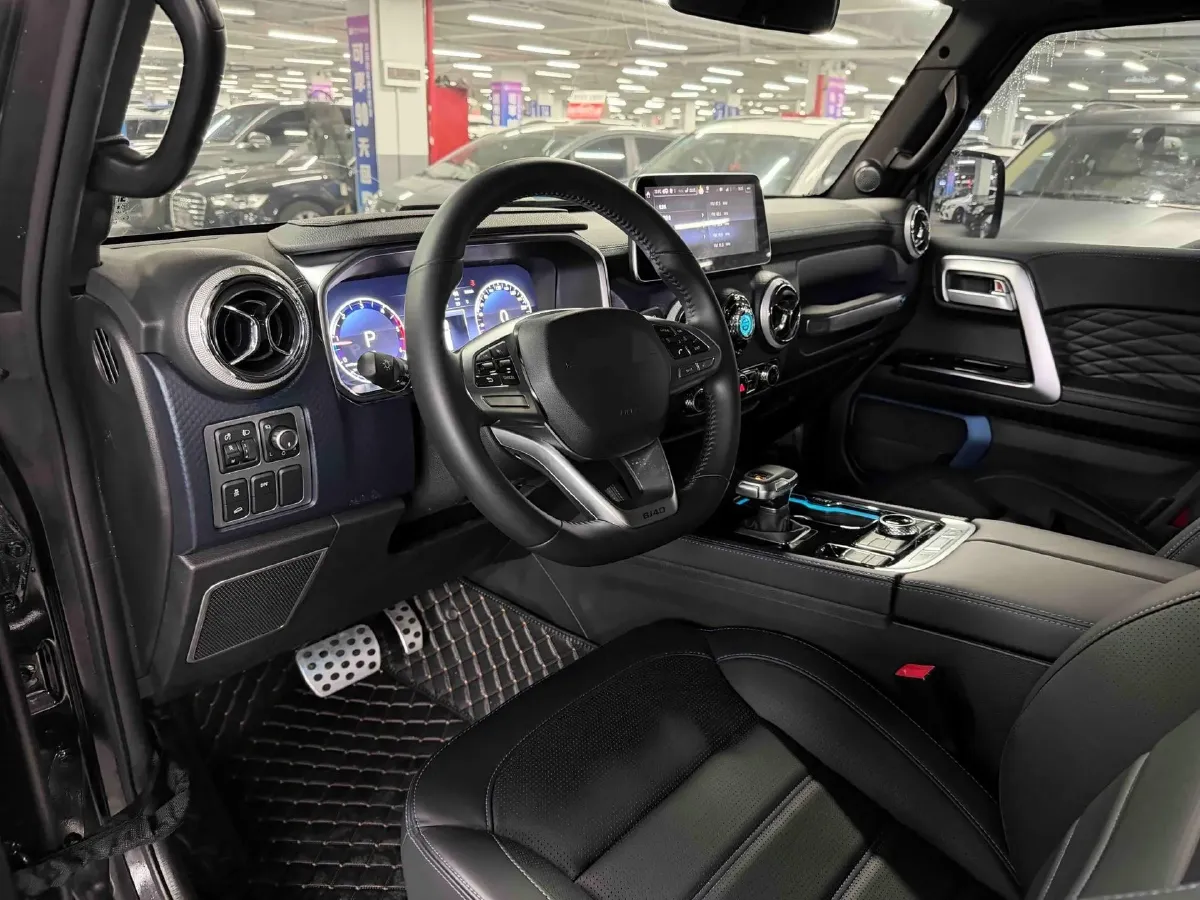 2021 Beijing BJ40 2.0T 163HP L4 8AT,autocango,china used car exporter,china ev exporter,chinese used car exporter,chinese used ev exporter