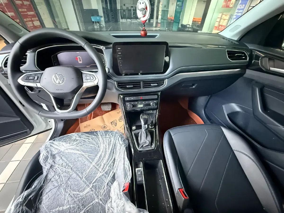 2025 Volkswagen Tharu 1.5T 160HP L4 7DCT,autocango,china used car exporter,china ev exporter,chinese used car exporter,chinese used ev exporter