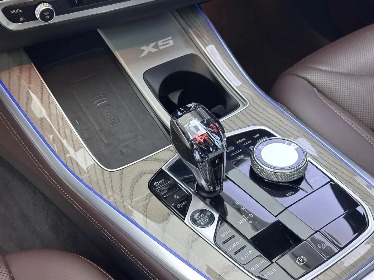 2022 BMW X5 2.0T 245HP L4 8AT,autocango,china used car exporter,china ev exporter,chinese used car exporter,chinese used ev exporter