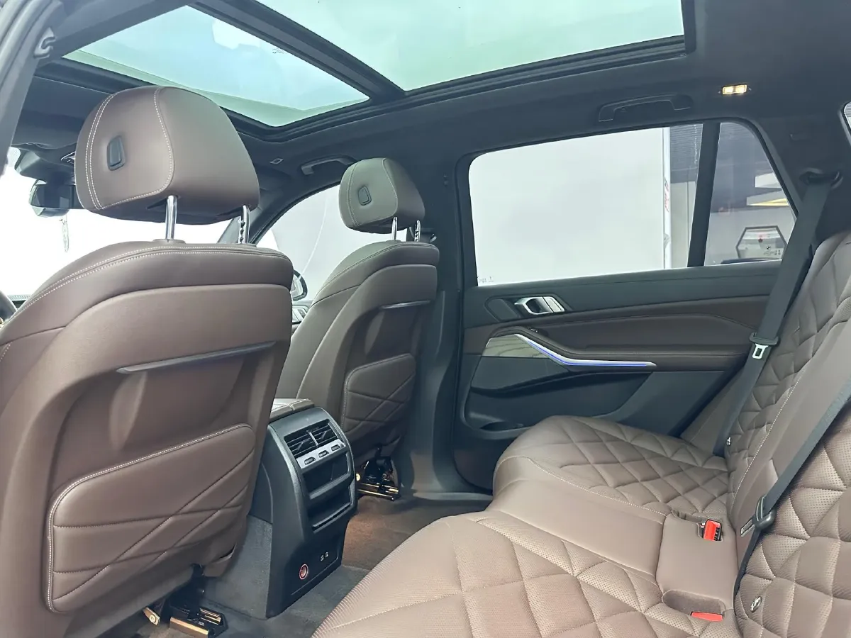 2022 BMW X5 2.0T 245HP L4 8AT,autocango,china used car exporter,china ev exporter,chinese used car exporter,chinese used ev exporter