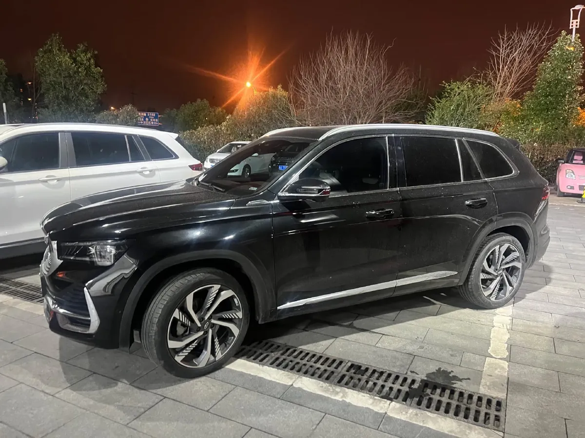 2021 Geely Monjaro 2.0T 218HP L4 7DCT,autocango,china used car exporter,china ev exporter,chinese used car exporter,chinese used ev exporter