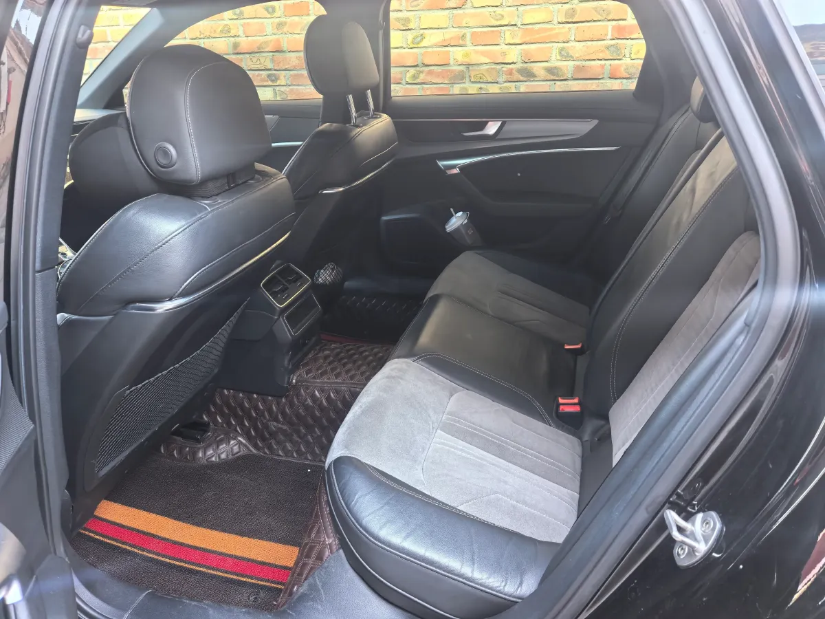 2020 Audi A6L 2.0T 190HP L4 7DCT,autocango,china used car exporter,china ev exporter,chinese used car exporter,chinese used ev exporter