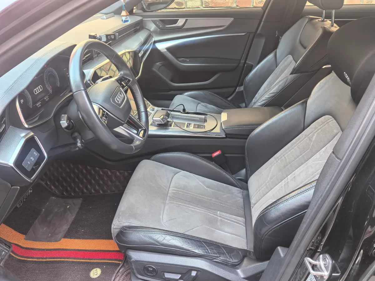 2020 Audi A6L 2.0T 190HP L4 7DCT,autocango,china used car exporter,china ev exporter,chinese used car exporter,chinese used ev exporter