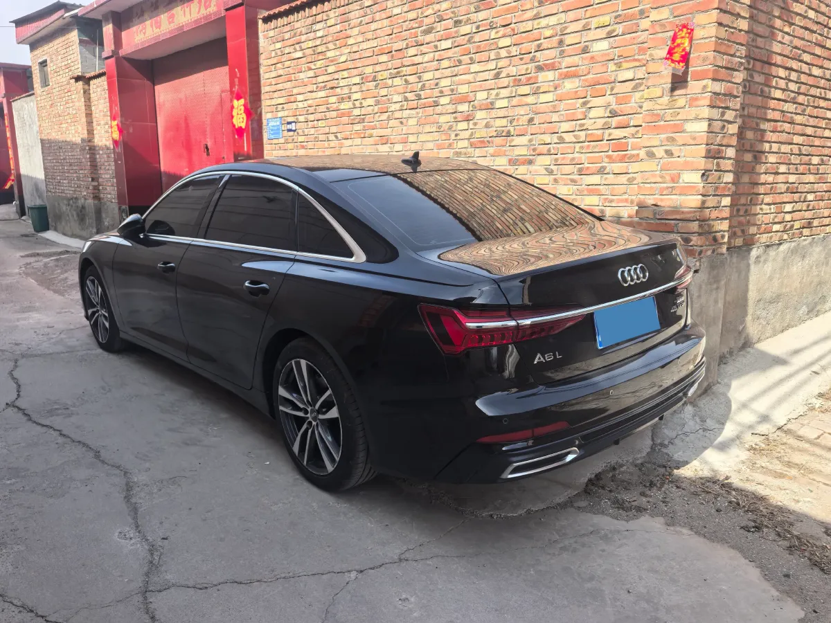 2020 Audi A6L 2.0T 190HP L4 7DCT,autocango,china used car exporter,china ev exporter,chinese used car exporter,chinese used ev exporter