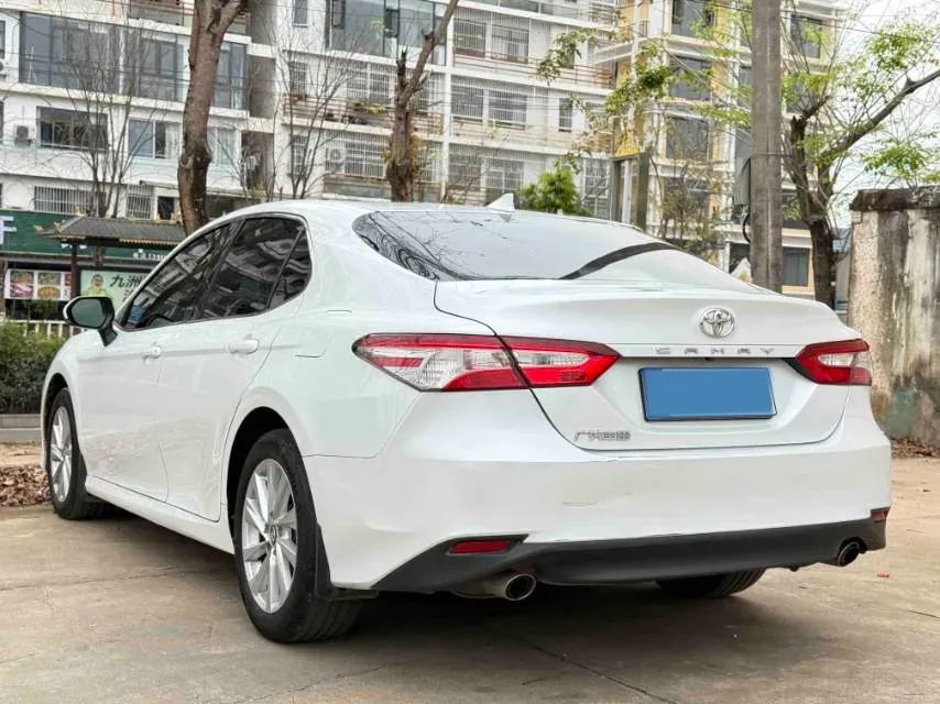 2022 Toyota Camry 2.0L 178HP L4 CVT,autocango,china used car exporter,china ev exporter,chinese used car exporter,chinese used ev exporter