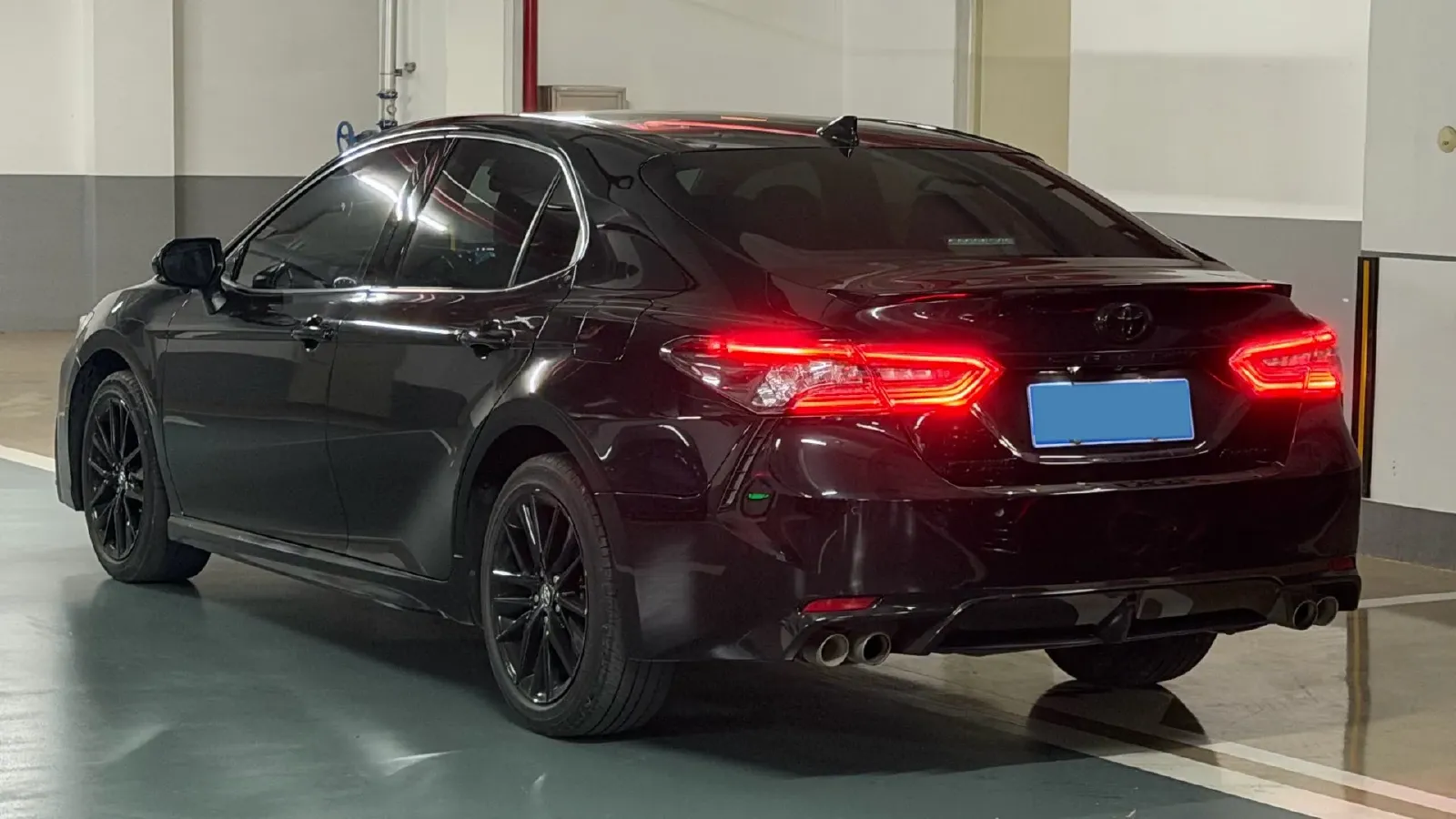 2022 Toyota Camry 2.5L 209HP L4 8AT,autocango,china used car exporter,china ev exporter,chinese used car exporter,chinese used ev exporter