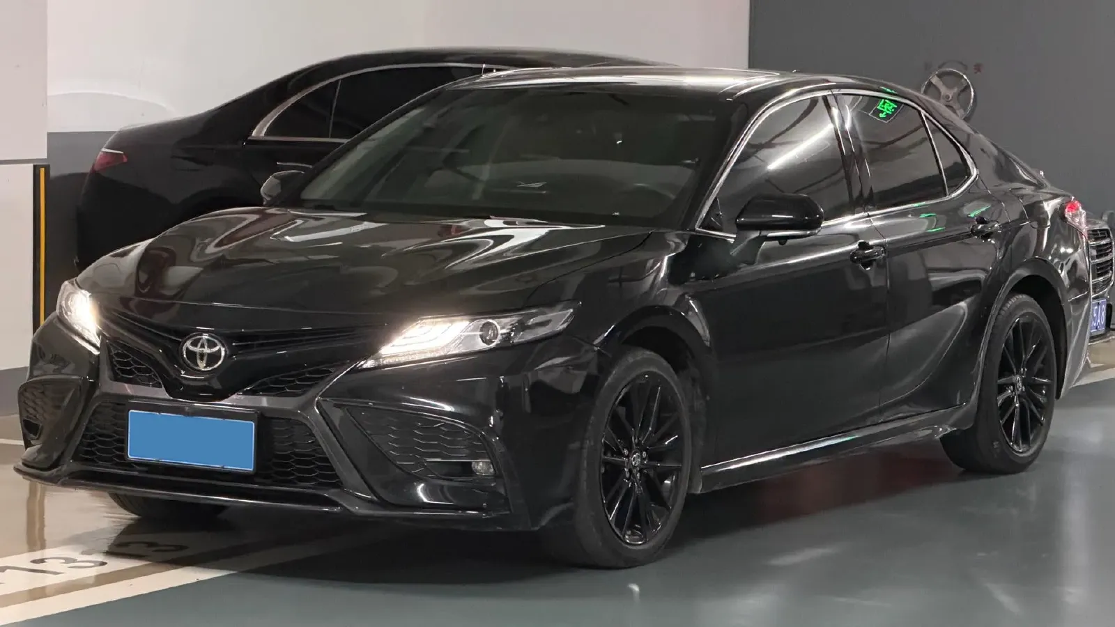 2022 Toyota Camry 2.5L 209HP L4 8AT,autocango,china used car exporter,china ev exporter,chinese used car exporter,chinese used ev exporter