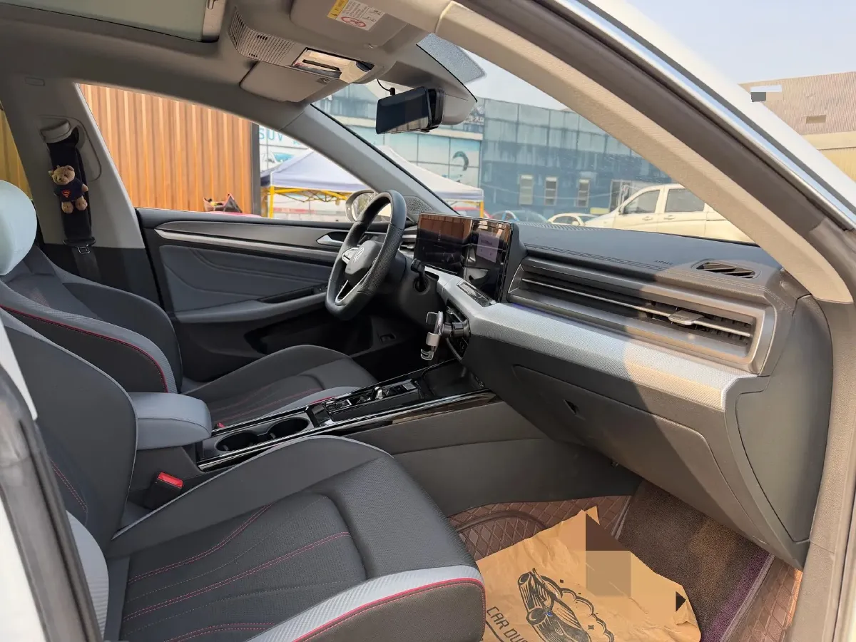 2023 Volkswagen Lamando 1.4T 150HP L4 7DCT,autocango,china used car exporter,china ev exporter,chinese used car exporter,chinese used ev exporter