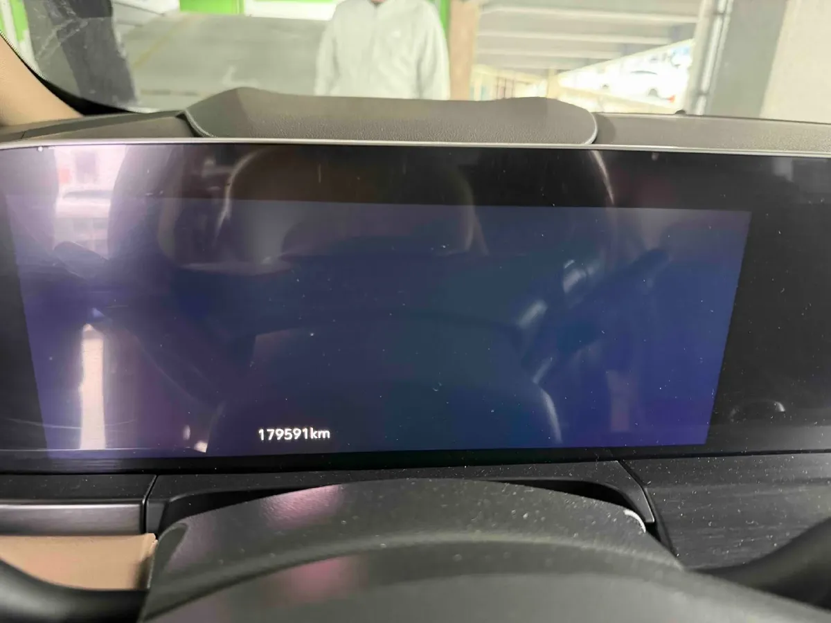 2021 Buick GL8 2.0T 237HP L4 9AT,autocango,china used car exporter,china ev exporter,chinese used car exporter,chinese used ev exporter