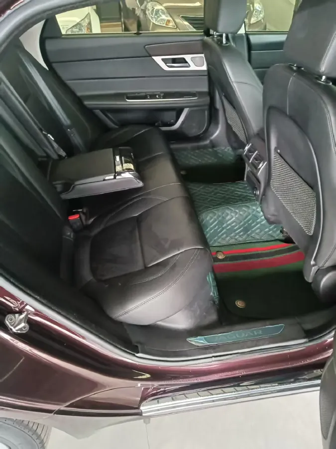 2020 Jaguar XFL 2.0T 200HP L4 8AT,autocango,china used car exporter,china ev exporter,chinese used car exporter,chinese used ev exporter