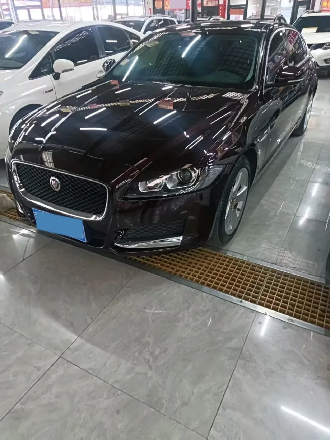 2020 Jaguar XFL 2.0T 200HP L4 8AT,autocango,china used car exporter,china ev exporter,chinese used car exporter,chinese used ev exporter