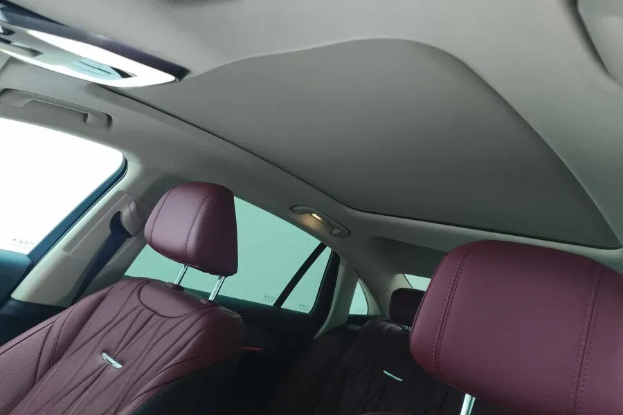 2023 HongQi H5 2.0T 224HP L4 8AT,autocango,china used car exporter,china ev exporter,chinese used car exporter,chinese used ev exporter