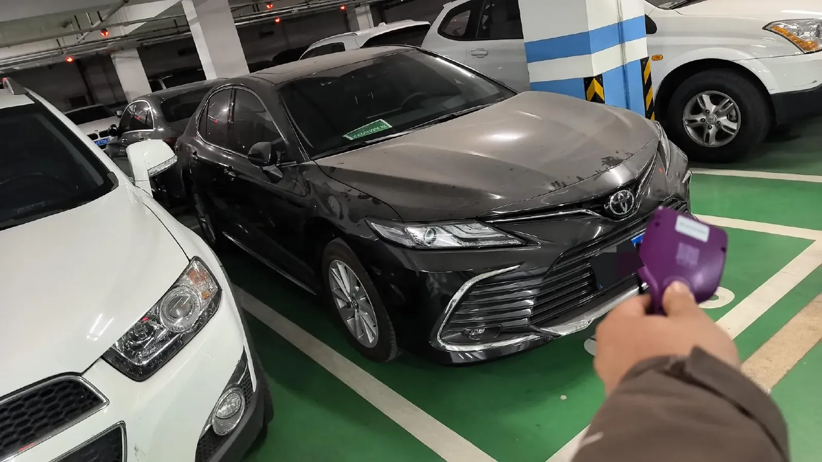 2023 Toyota Camry 2.0L 177HP L4 CVT,autocango,china used car exporter,china ev exporter,chinese used car exporter,chinese used ev exporter