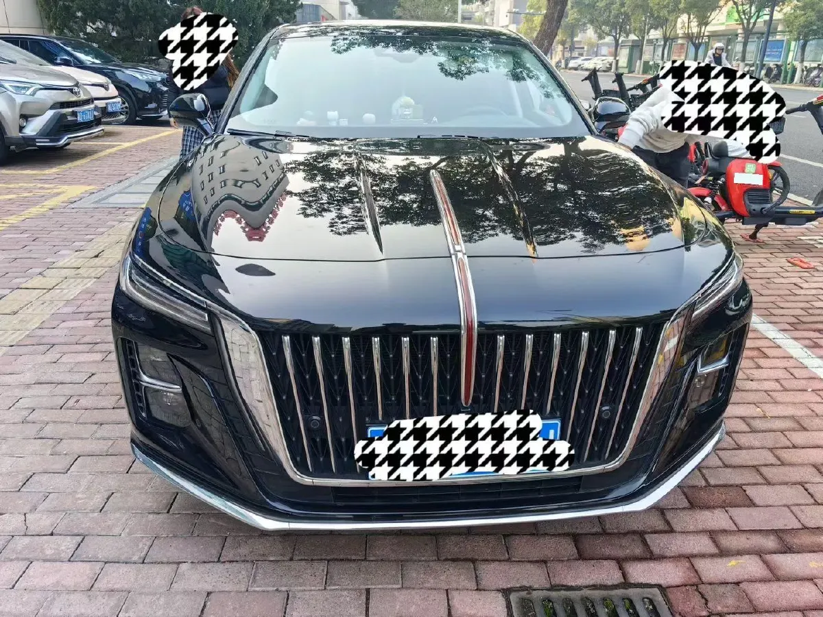 2024 HongQi H5 2.0T 224HP L4 8AT,autocango,china used car exporter,china ev exporter,chinese used car exporter,chinese used ev exporter