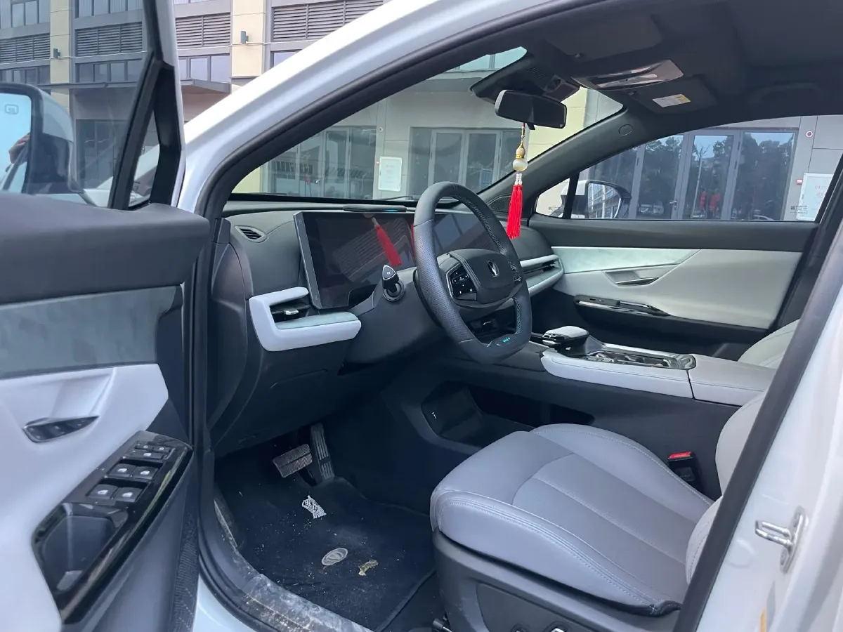 2023 ChangAn UNI-T 1.5T 188HP L4 7DCT,autocango,china used car exporter,china ev exporter,chinese used car exporter,chinese used ev exporter