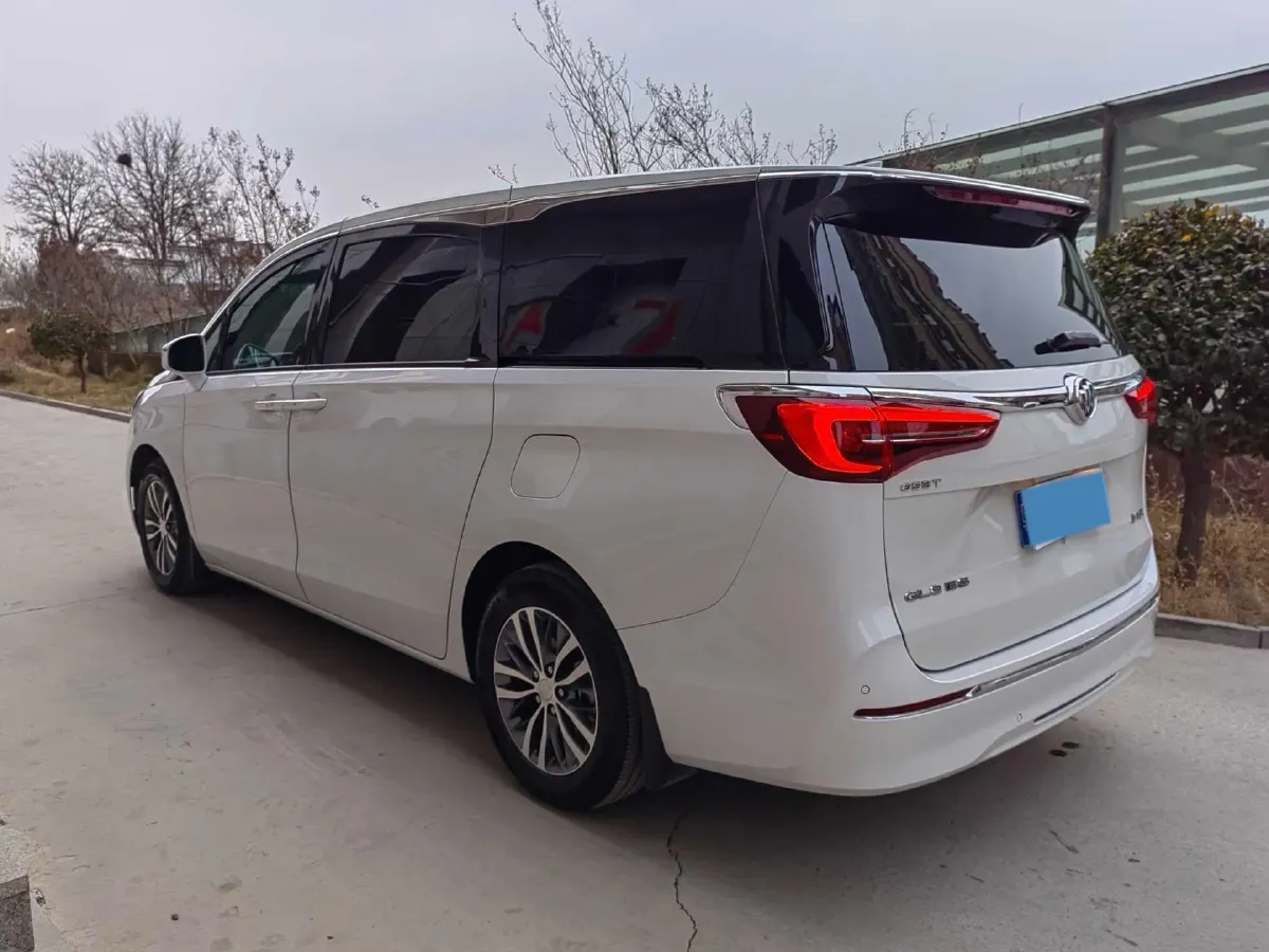 2021 Buick GL8 2.0T 237HP L4 9AT,autocango,china used car exporter,china ev exporter,chinese used car exporter,chinese used ev exporter