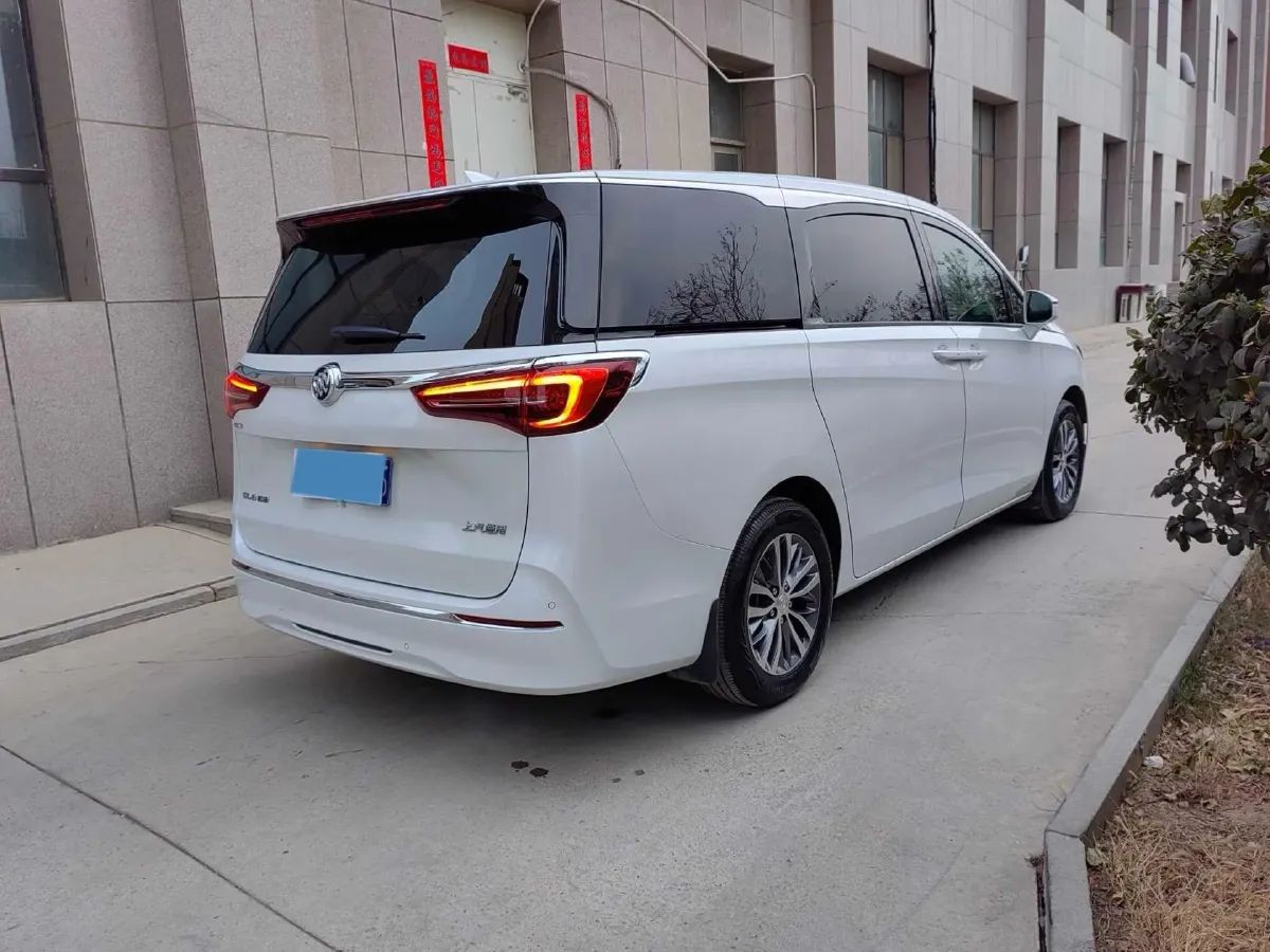 2021 Buick GL8 2.0T 237HP L4 9AT,autocango,china used car exporter,china ev exporter,chinese used car exporter,chinese used ev exporter