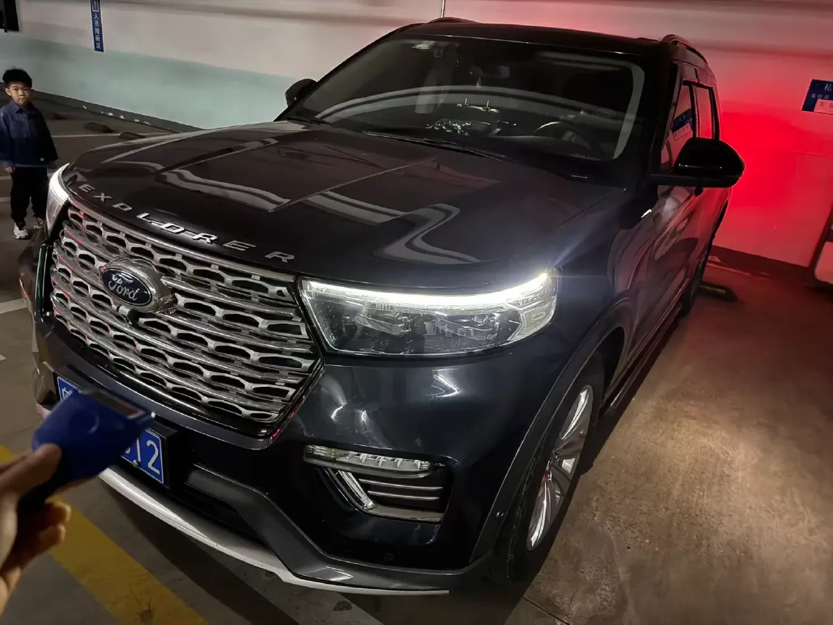2020 Ford Explorer 2.3T 276HP L4 10AT,autocango,china used car exporter,china ev exporter,chinese used car exporter,chinese used ev exporter