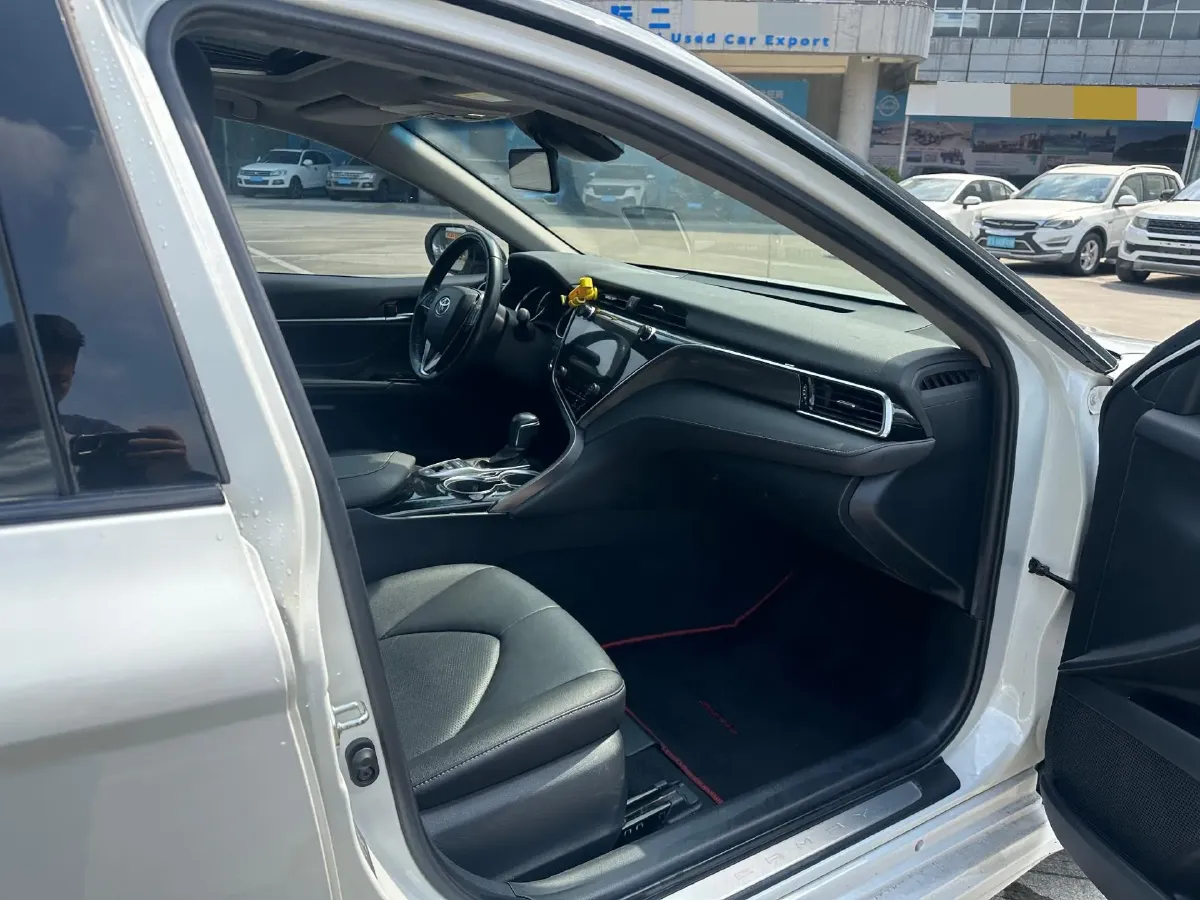 2019 Toyota Camry 2.5L 178HP L4 E-CVT Hybrid,autocango,china used car exporter,china ev exporter,chinese used car exporter,chinese used ev exporter