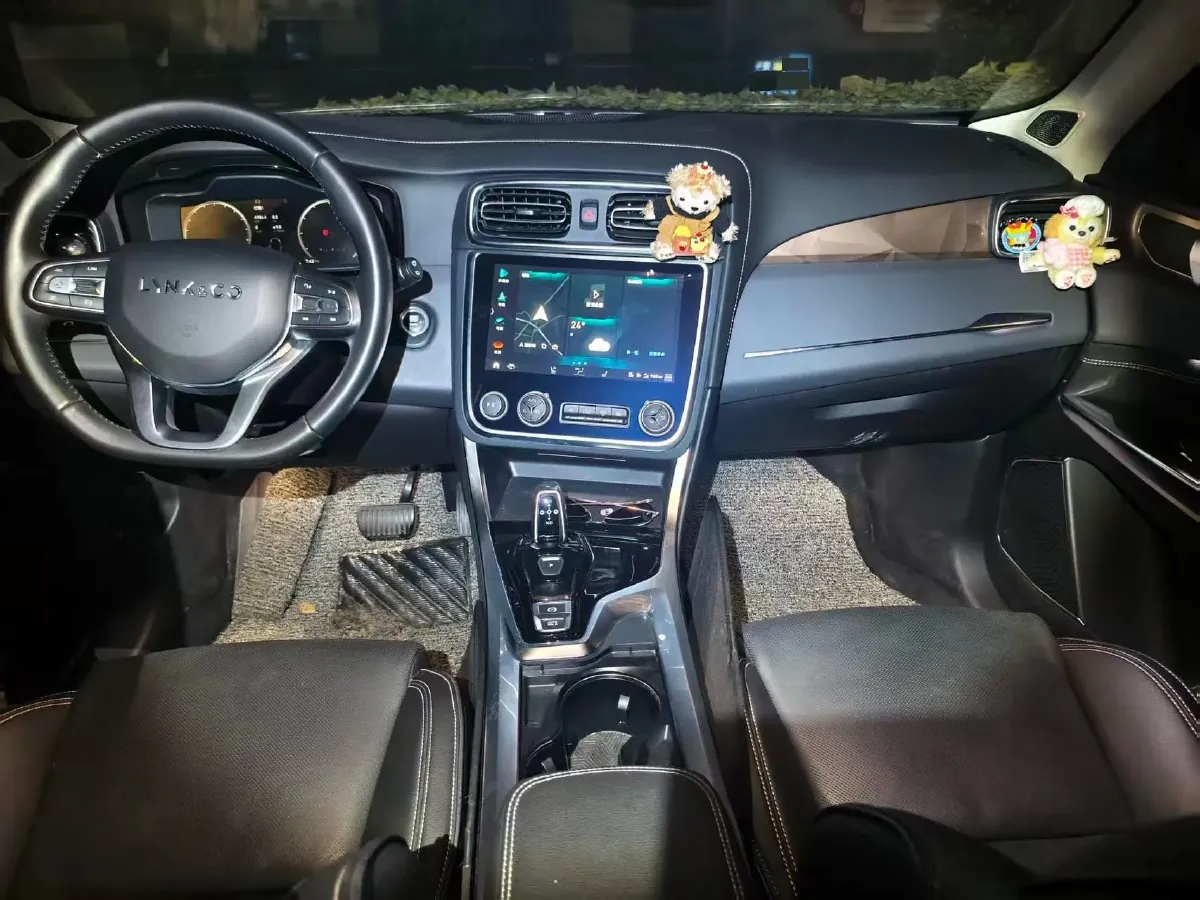 2019 LYNK&CO 01 2.0T 190HP L4 6AT,autocango,china used car exporter,china ev exporter,chinese used car exporter,chinese used ev exporter