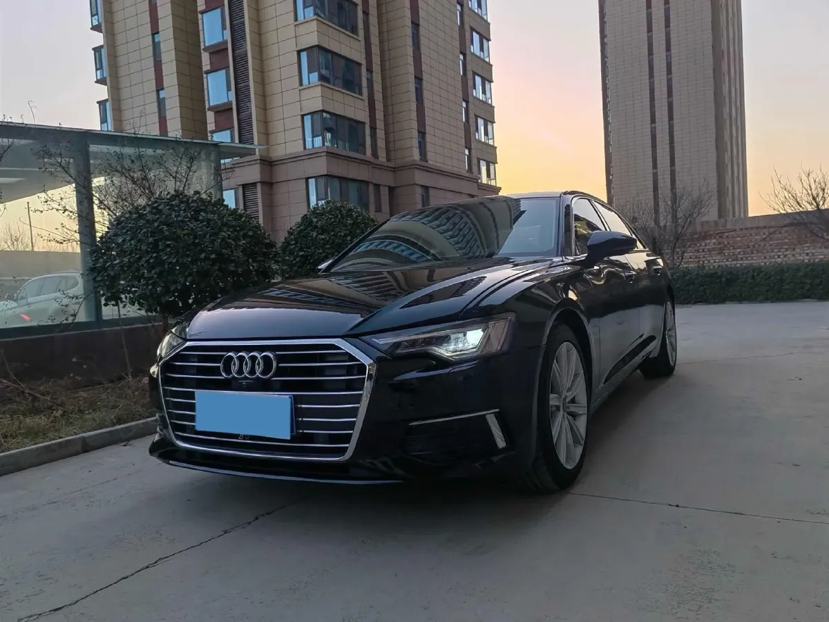 2021 Audi A6L 2.0T 224HP L4 7DCT,autocango,china used car exporter,china ev exporter,chinese used car exporter,chinese used ev exporter