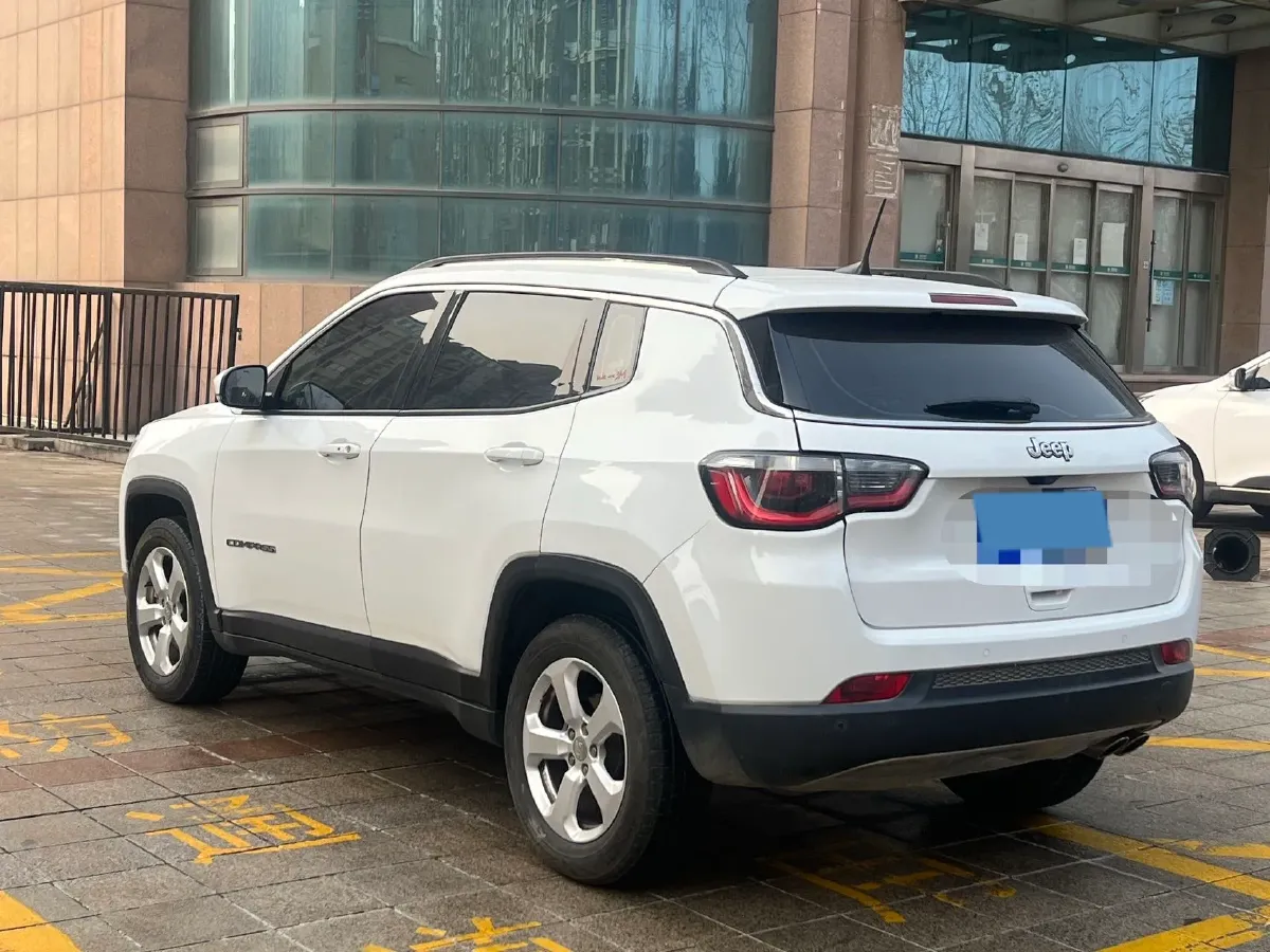 2020 Jeep Compass 1.3T 173HP L4 7DCT,autocango,china used car exporter,china ev exporter,chinese used car exporter,chinese used ev exporter