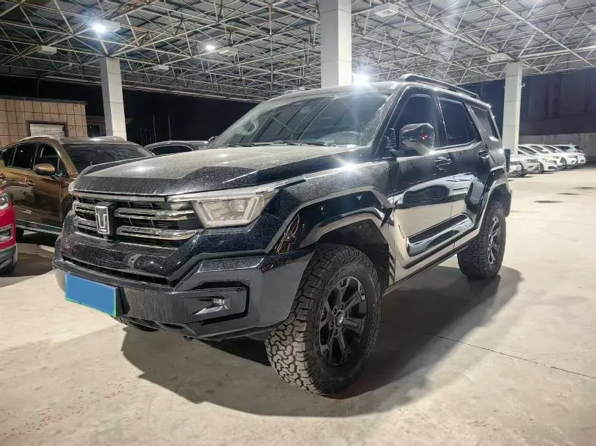2024 Tank 400 2.0T 252HP L4 9AT PHEV 36.7/37.1KWH,autocango,china used car exporter,china ev exporter,chinese used car exporter,chinese used ev exporter
