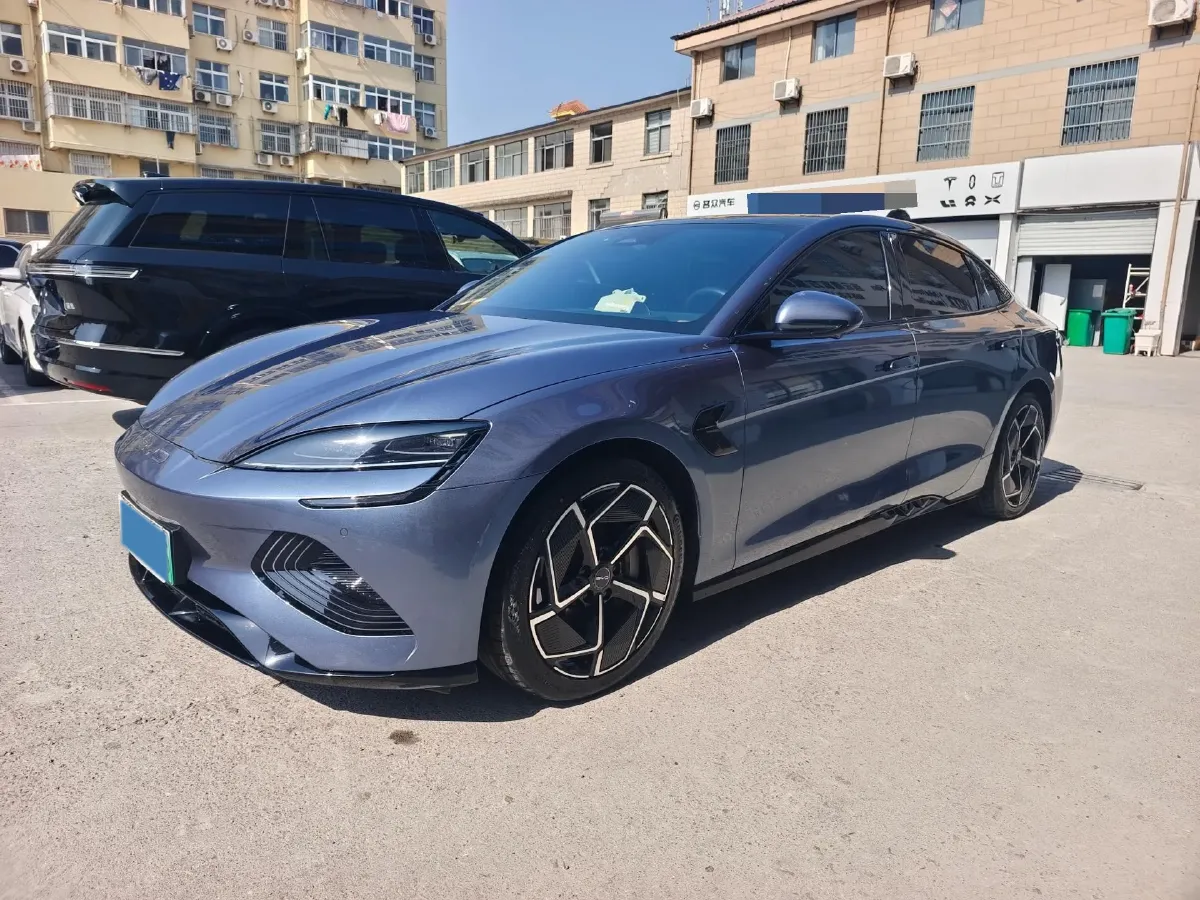2022 AITO AITO M5 Range Extended 125HP REEV 40KWH,autocango,china used car exporter,china ev exporter,chinese used car exporter,chinese used ev exporter