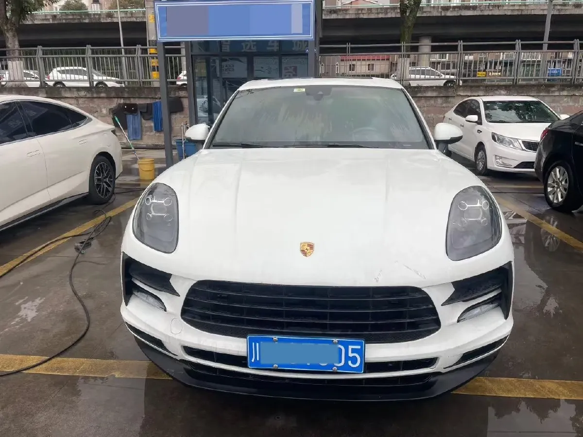 2018 Porsche Macan 2.0T 252HP L4 7DCT,autocango,china used car exporter,china ev exporter,chinese used car exporter,chinese used ev exporter