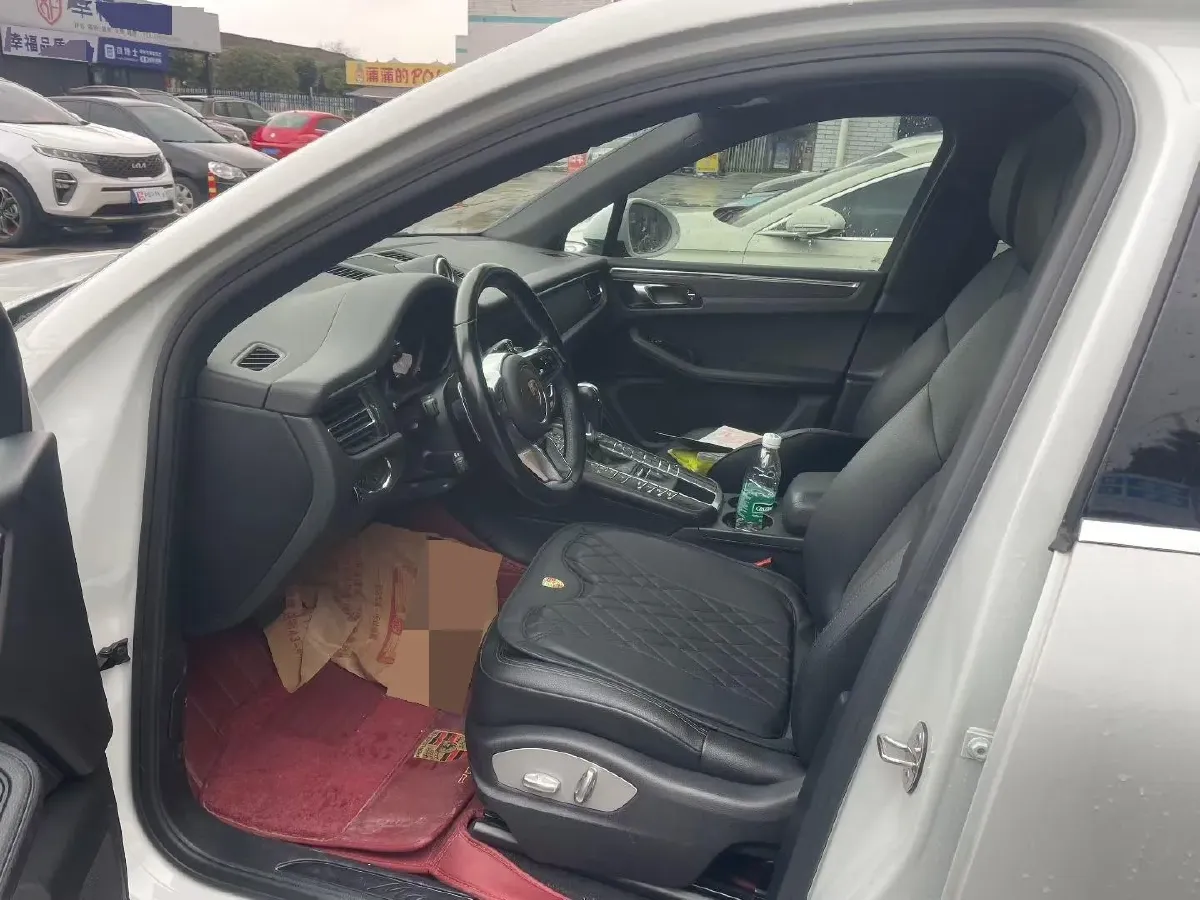 2018 Porsche Macan 2.0T 252HP L4 7DCT,autocango,china used car exporter,china ev exporter,chinese used car exporter,chinese used ev exporter