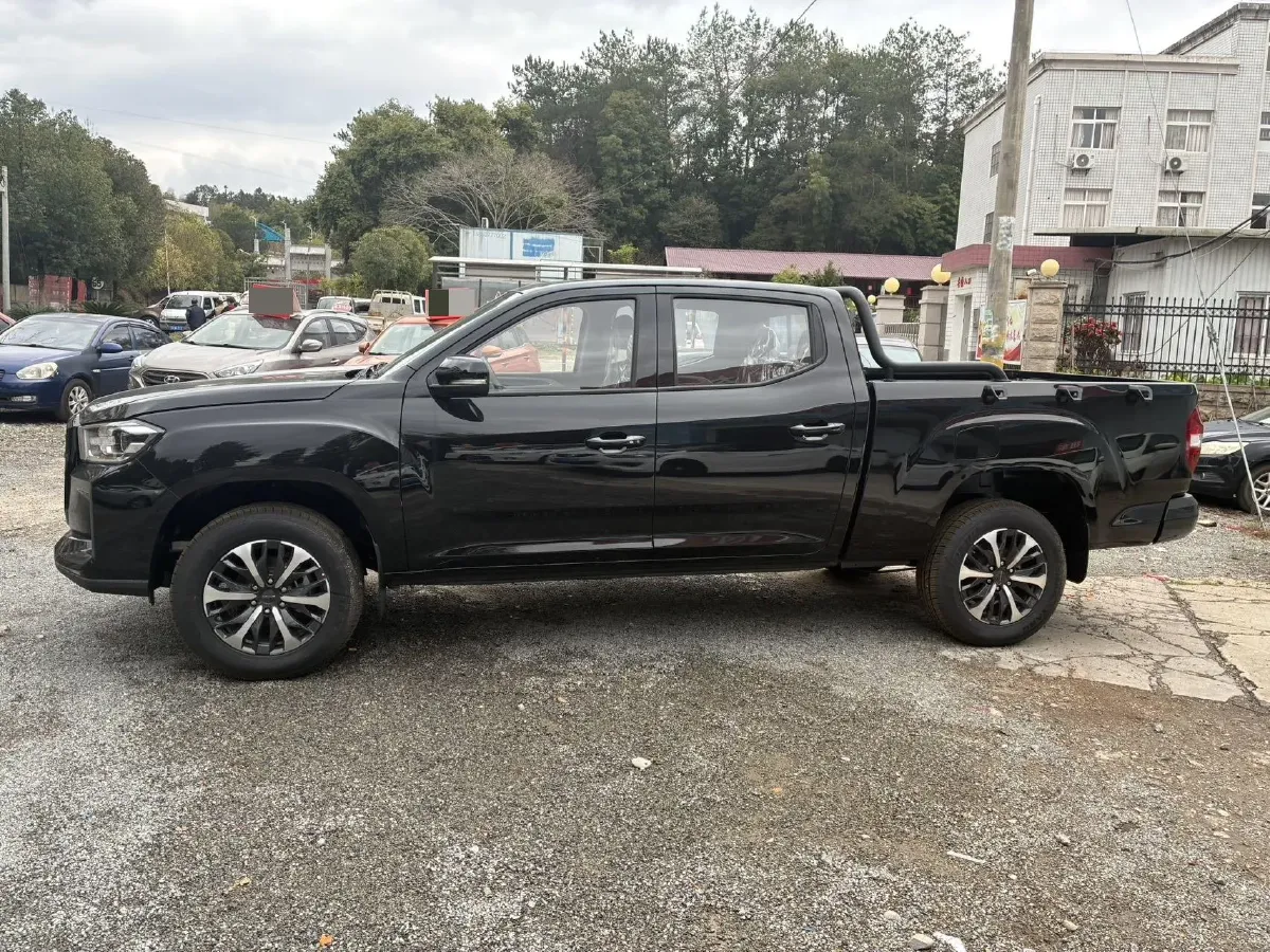 2023 MAXUS Interstellar 2.0T 143HP L4 6MT,autocango,china used car exporter,china ev exporter,chinese used car exporter,chinese used ev exporter