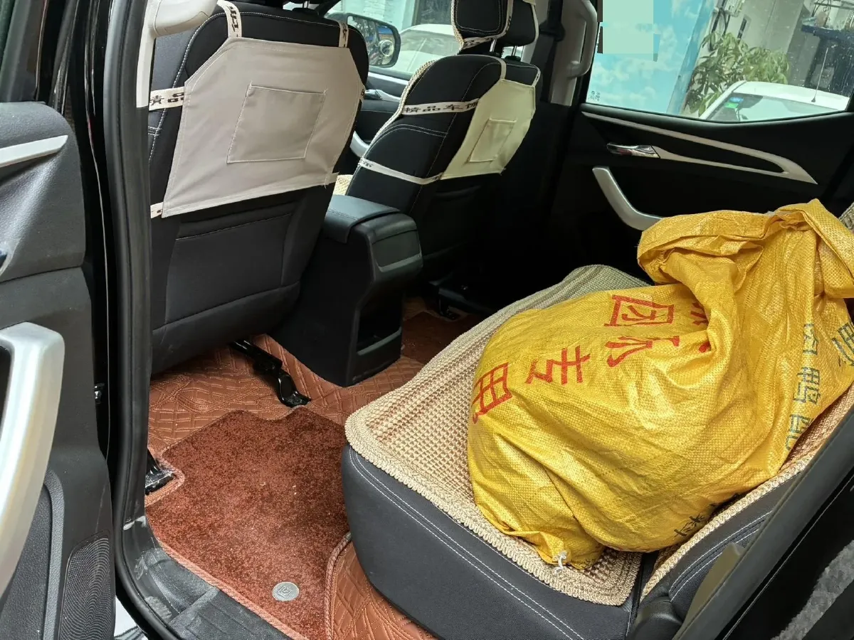 2023 MAXUS Interstellar 2.0T 143HP L4 6MT,autocango,china used car exporter,china ev exporter,chinese used car exporter,chinese used ev exporter