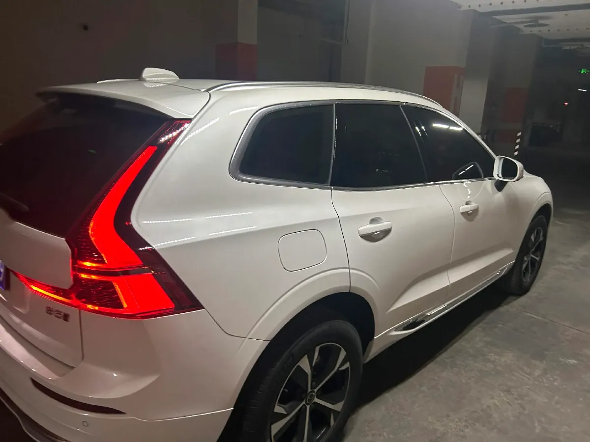 2026 Volvo XC60 2.0T 250HP L4 8AT,autocango,china used car exporter,china ev exporter,chinese used car exporter,chinese used ev exporter