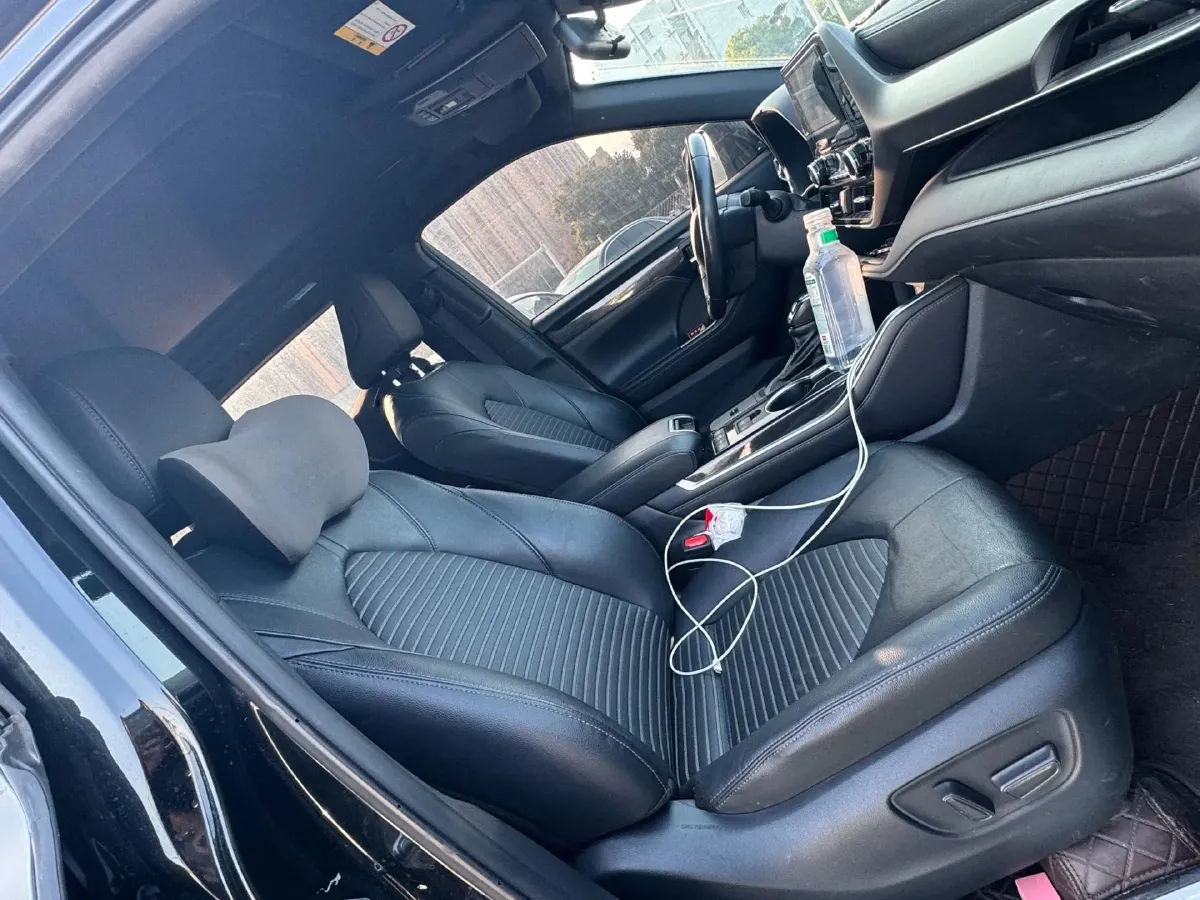 2022 Toyota Crown Kluger 2.5L 192HP L4 E-CVT Hybrid,autocango,china used car exporter,china ev exporter,chinese used car exporter,chinese used ev exporter